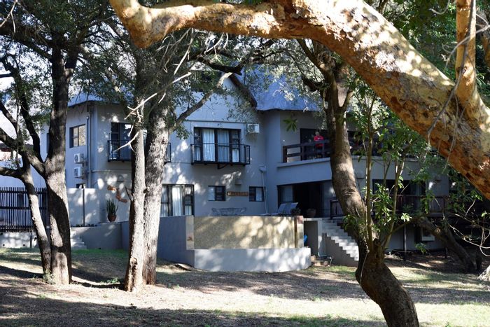 For Sale: House in Blyde Wildlife Estate with river views, pool, and wildlife access.