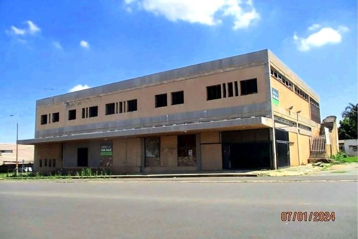 For Sale: Prime commercial property in Kempton Park Ext 4, 3908 sqm lot.