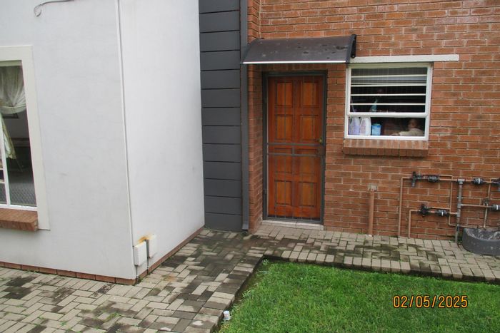 For Sale: Terenure Townhouse with 2 beds, playground, braai pit, and parking.