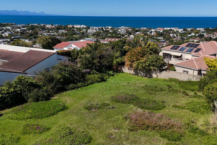 Lower Robberg Vacant Land Residential For Sale: Ocean views, design flexibility, essential documents included.