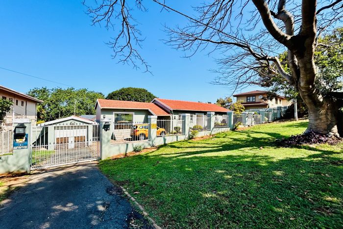 Durban North Central House For Sale: 4 Bedrooms, pool, large garden, garage.