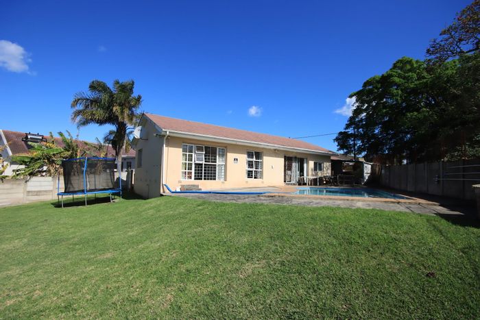 Spacious 3-Bedroom House in Greenfields with Pool, Braai Area, and Expansion Potential.