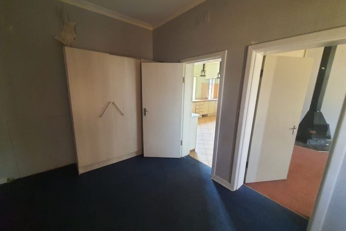 3-Bedroom House To Rent in Brenthurst with Flatlet, Wendy House, and Yard.