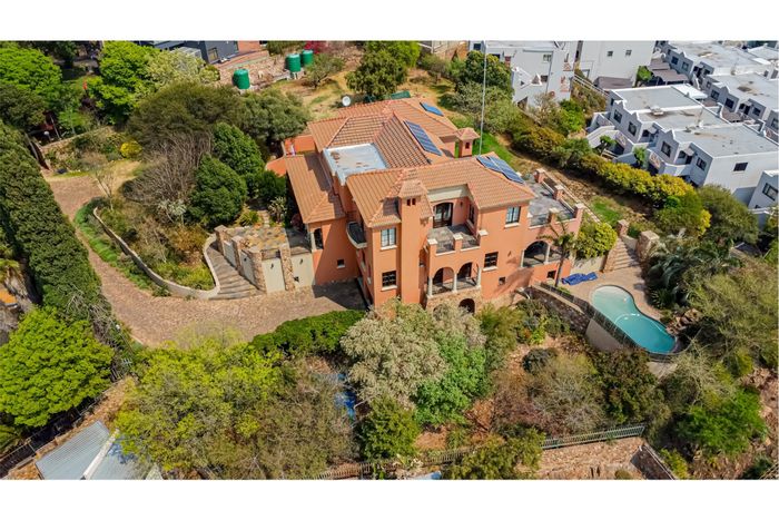 Northcliff House For Sale: City views, pool, solar power, spacious garden.