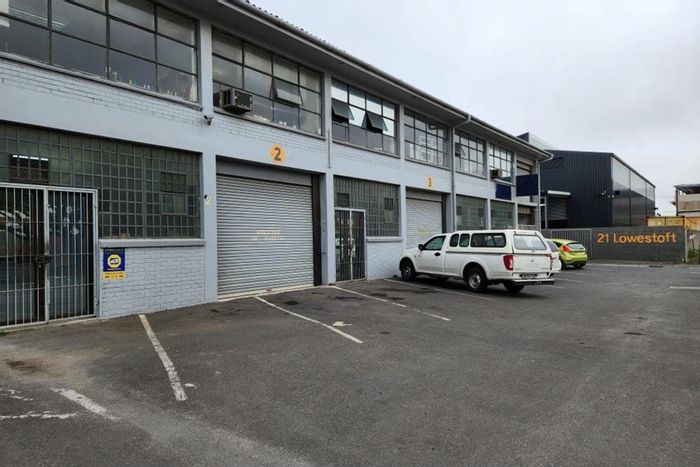 345 Sqm Industrial Warehouse To Rent in Paarden Eiland with parking and utilities.