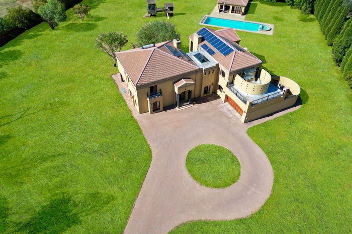 Mooikloof Equestrian Estate House For Sale: Pool, entertainment area, spacious outdoor living.