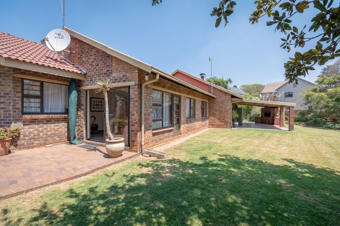 Northcliff House For Sale: 3 beds, pool, garden, office, near top schools.