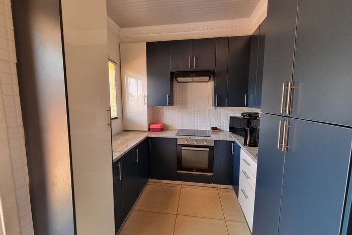 For Sale: 3-bedroom house in Stilfontein Ext 1 with flatlet and garage.