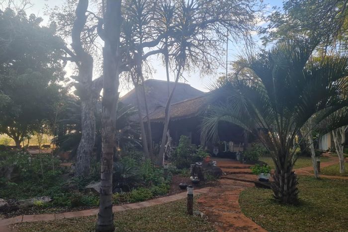 Thornybush Game Reserve Farm For Sale: Wildlife views, spacious rondawels, commercial potential.