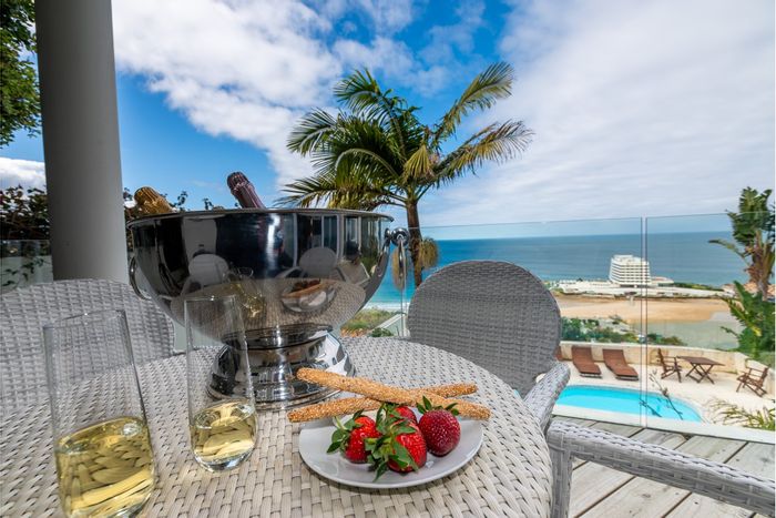 Signal Hill Apartment To Rent: Ocean views, pool access, WiFi, and daily housekeeping.