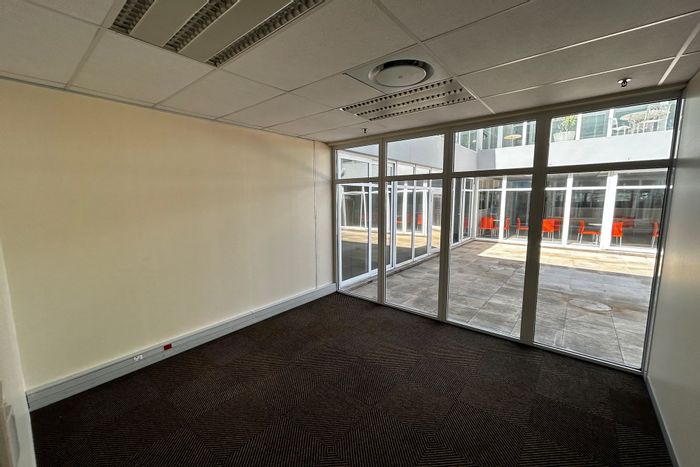 Office to Rent in Overbaakens: Secure park, flexible layouts, ample parking available.