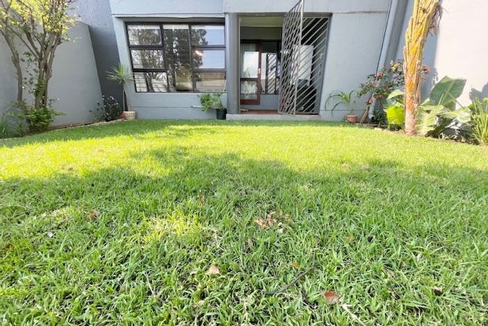 Morningside Apartment For Sale: 2 beds, pool, secure complex, garden patio.