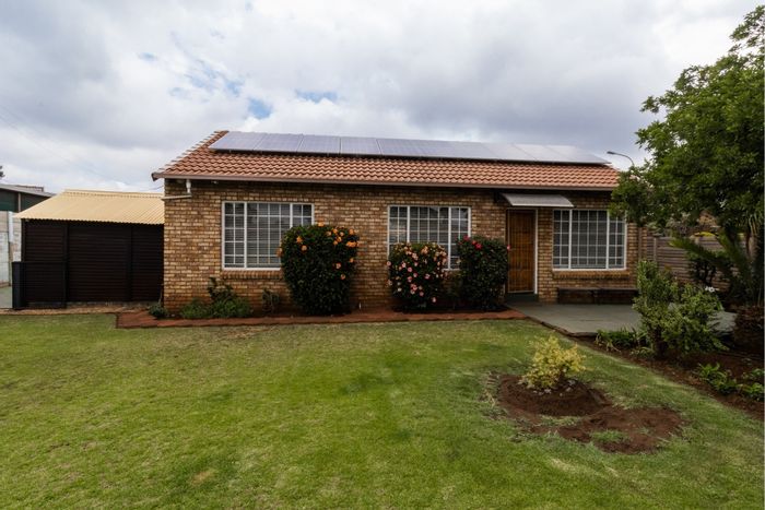 Rooihuiskraal North House For Sale: 2 beds, garden, solar system, secure parking.