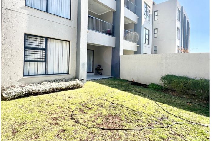 For Sale: Apartment in Broadacres with garden, clubhouse, gym, and pool access.