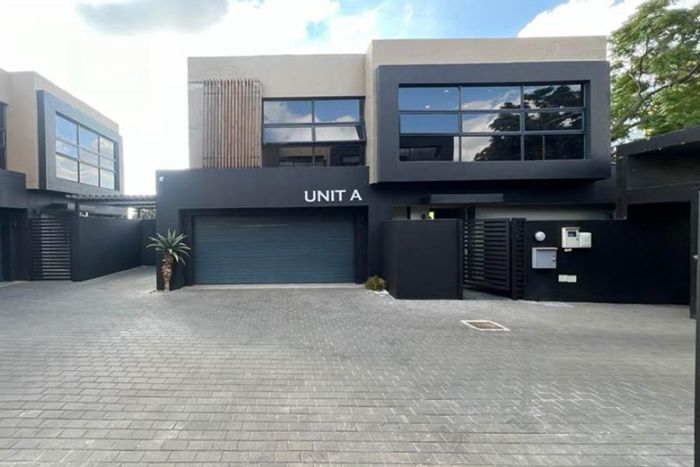 For Sale: 3-Bedroom Townhouse in Edenvale Central with ensuite bathrooms and optional pool.