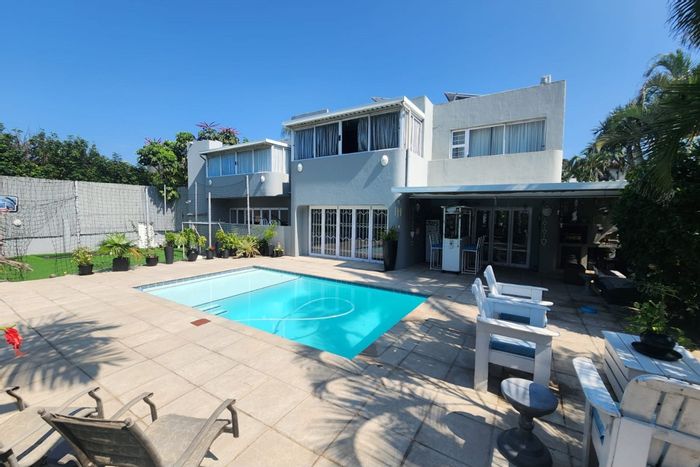 For Sale: House in Umhlanga Central with pool, flatlet, and coastal views.