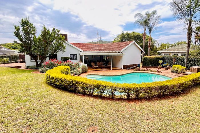 Lynnwood Ridge House For Sale: 4 Bedrooms, Pool, Eco-Friendly Features, Secure Area.