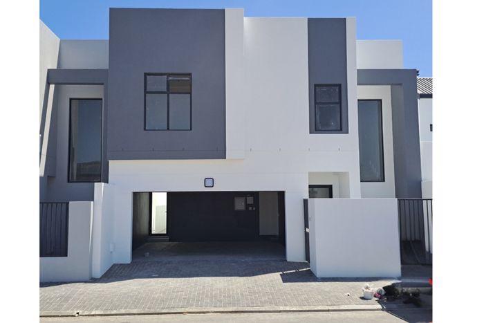 For Sale: Spacious 4-bedroom house in Sandown with garden, braai, and security.