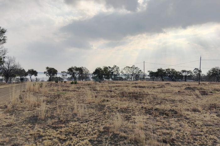 Vacant Land Residential For Sale in Metsimaholo, near Vaal Dam amenities.