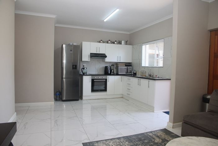 House to Rent in Kidds Beach: 3 bedrooms, built-in braai, secure estate living.