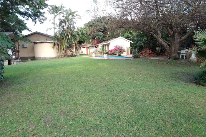 Mount Moreland House For Sale: 4-bed, pool, flatlet, expansive garden, serene location.