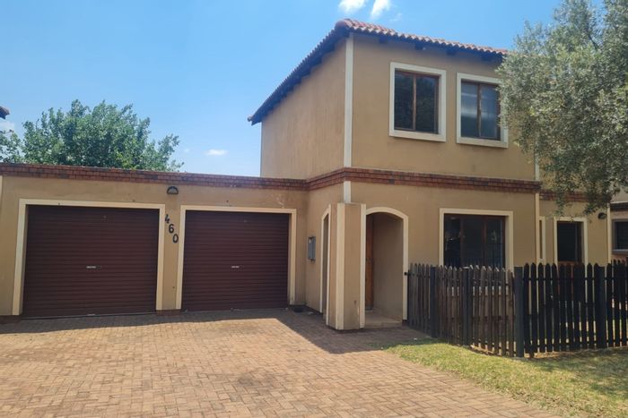 House for rent in Meyersig Lifestyle Estate: 3 beds, garden, pet-friendly, secure.