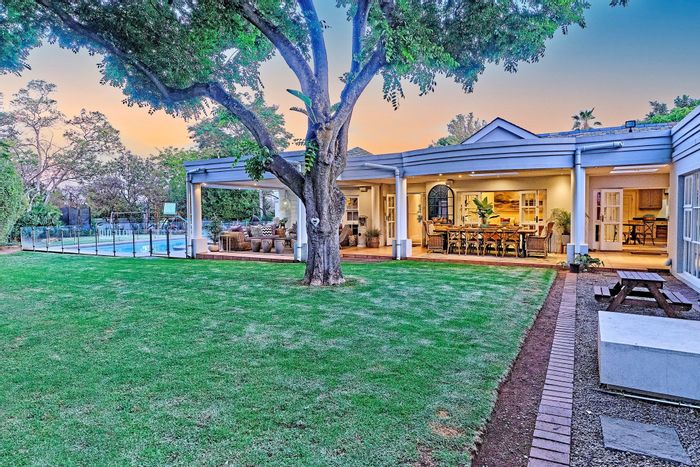 Atholl House For Sale: 5 beds, pool, garden, security, guest wing, entertainment spaces.