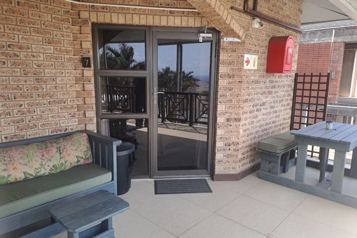 Umhlanga Central Apartment To Rent: 1-bedroom, pool, security, cleaning service included.