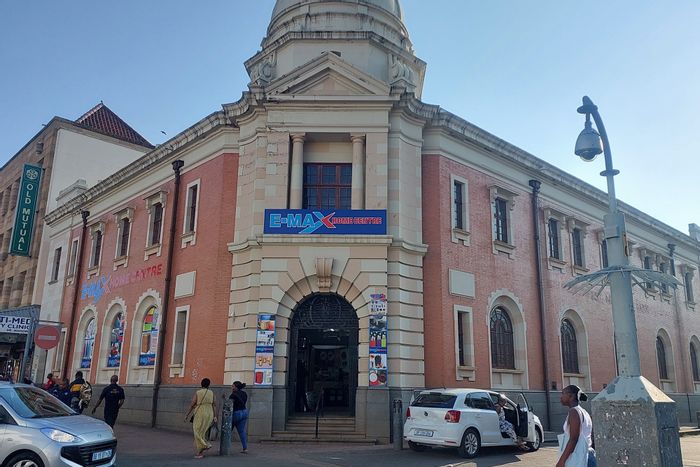 Retail property for sale in Pietermaritzburg Central, 2400 sqm, high-traffic location.