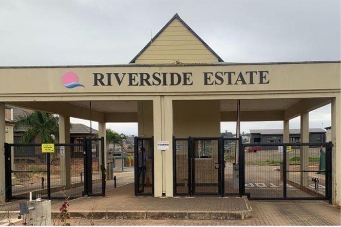 Vacant Land Residential For Sale in Riverside Estate: 1739 sqm, pet-friendly, accessible location.