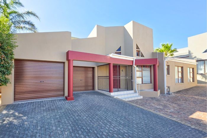 For Sale: House in Protea Village with 3 bedrooms, double garage, and loft.