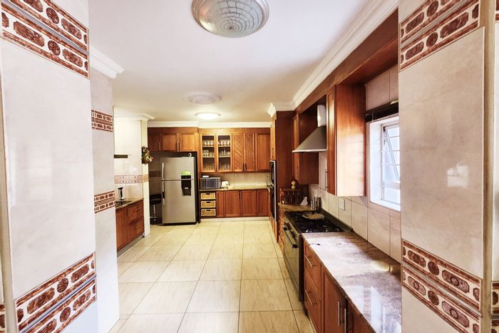 For Sale: Spacious 6-Bedroom House in Eldo Village Estate with Pool and Braai.