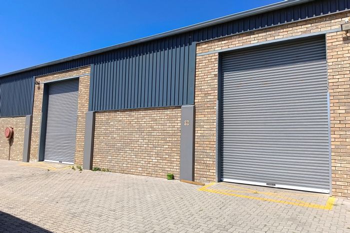 Newton Park - Industrial Warehouse To Rent with Offices, Roller Doors, and Secure Access.