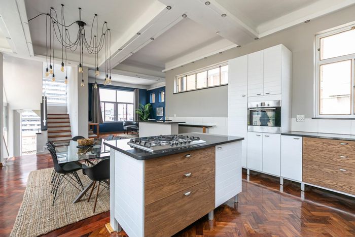 For Sale: 3-Level Penthouse in Johannesburg Central with jacuzzi, pool, and parking.