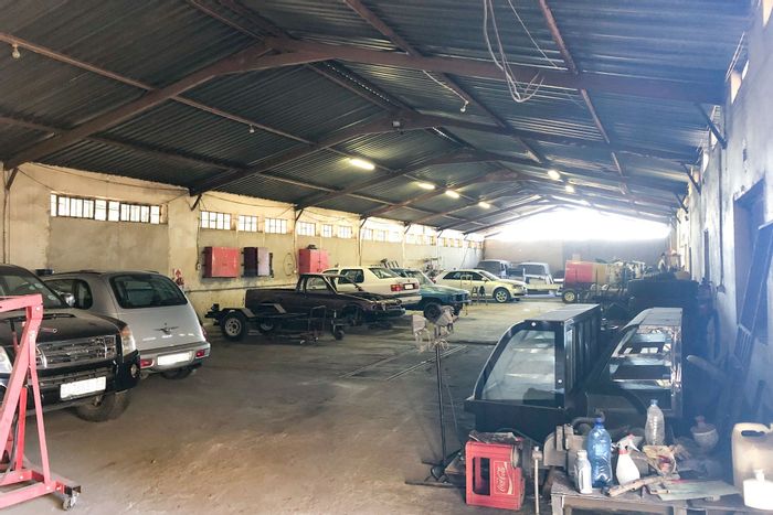 Industrial property for sale in Vanderbijlpark NW with office, workshop, and staff quarters.
