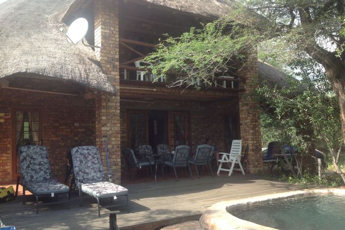 Marloth Park Central House For Sale: 2 beds, pool, loft, near Crocodile River.