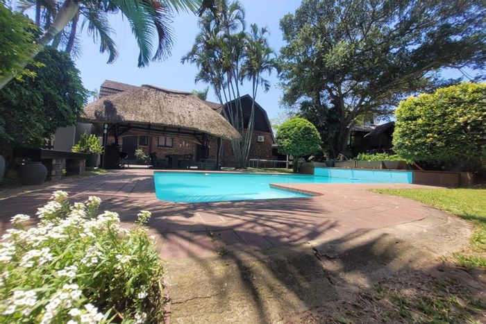 For Sale: House in Meer En See with pool, lapa, and secure living features.