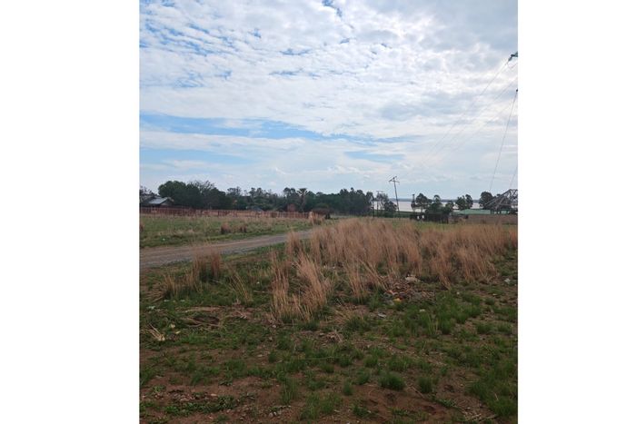 Vacant Land Residential For Sale in Oranjeville Central - 2717 m², endless possibilities.