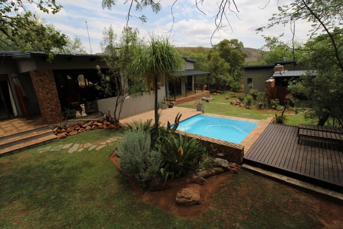 Zwartkloof Private Game Reserve House For Sale: 8 bedrooms, pool, game reserve access.