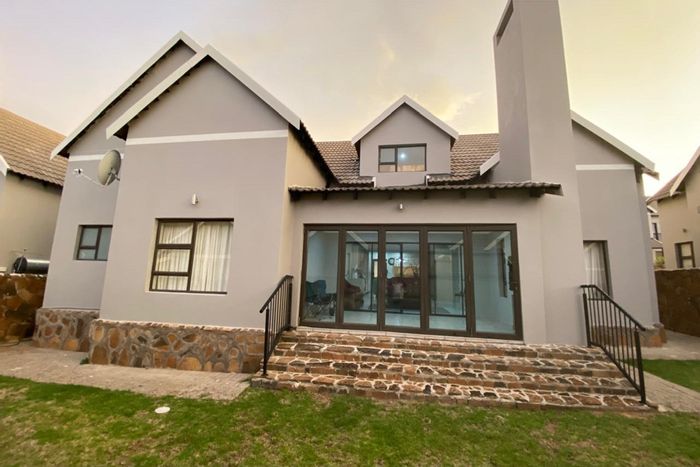 For Sale: Townhouse in Shellyvale with open-plan living, braai area, and double garage.