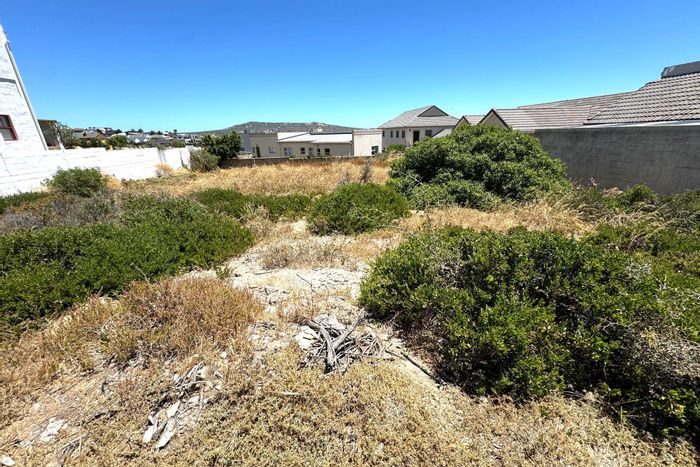 Myburgh Park Vacant Land Residential For Sale: Close to schools, parks, and yacht club.