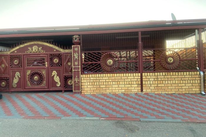 House for Sale in Soshanguve Central: Secure, tiled interior, convenient access to amenities.