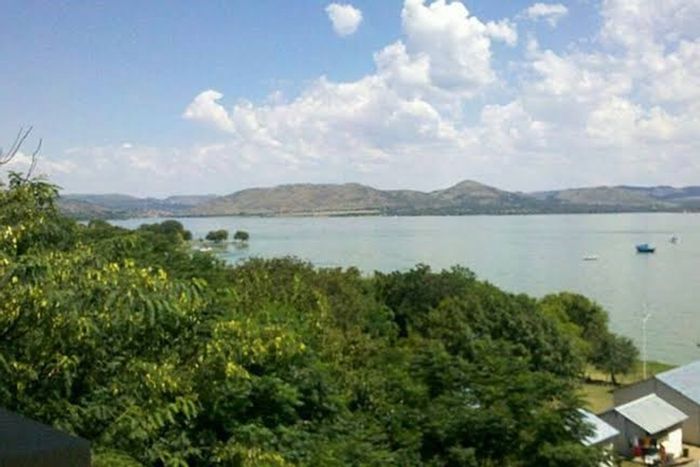 Vacant Land Residential in Schoemansville For Sale - 1487 m² with mountain views.