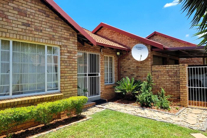 3-Bedroom Townhouse in Equestria for Sale: Security, Pool, Garden, Double Garage.