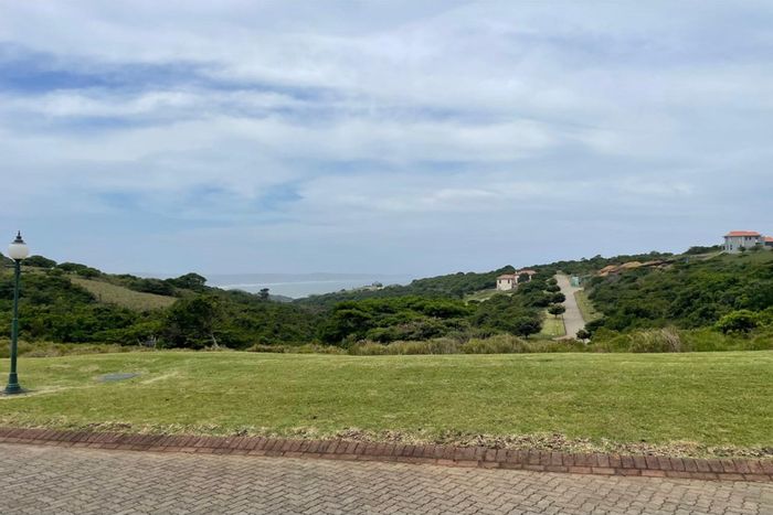 Vacant Land Residential for Sale in Khamanga Bay: Access beaches, golf course, nature.