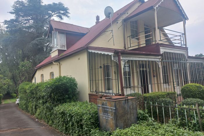 Historic House For Sale in Pietermaritzburg Central with Car Workshop and Garden.