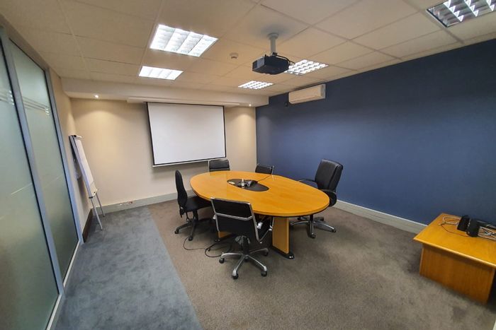 Office For Sale in Newton Park: A-grade space with national tenant, versatile layout.