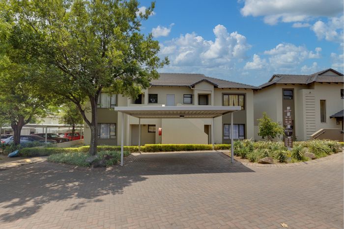 2-Bedroom Apartment To Rent in Broadacres with clubhouse, pool, and gardens.
