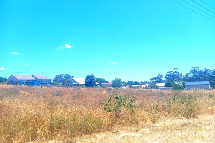 Hopefield Central: For Sale, Vacant Land Residential, approved for 17 plot subdivision.