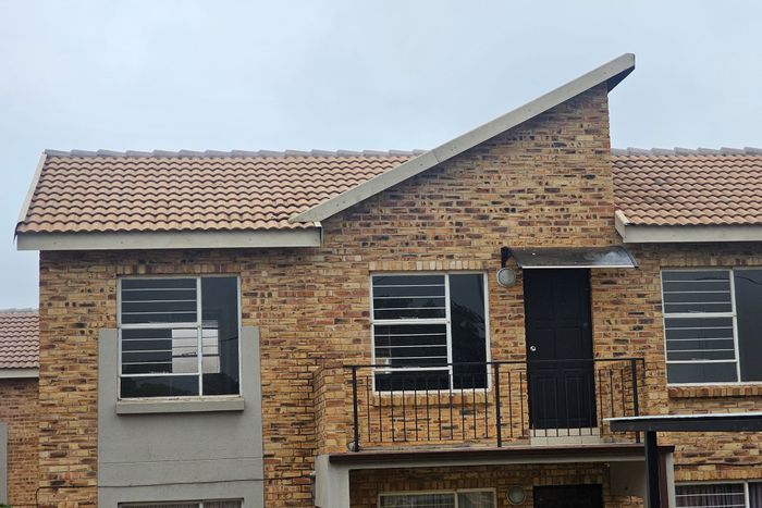 2-Bedroom Apartment To Rent in Honeypark with balcony, parking, and gas facilities.